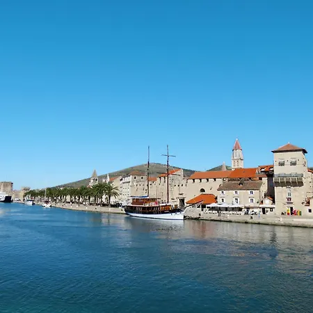 Mare-6 By Interhome Trogir